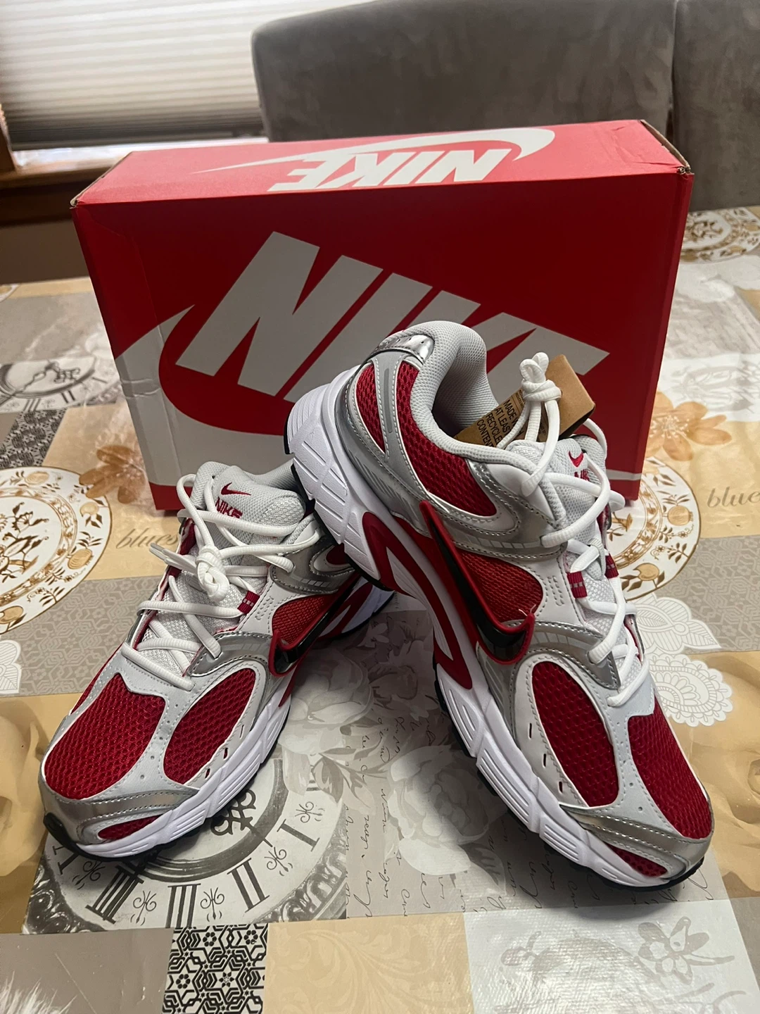 Nike V5 RNR gym red metallic - photo 2