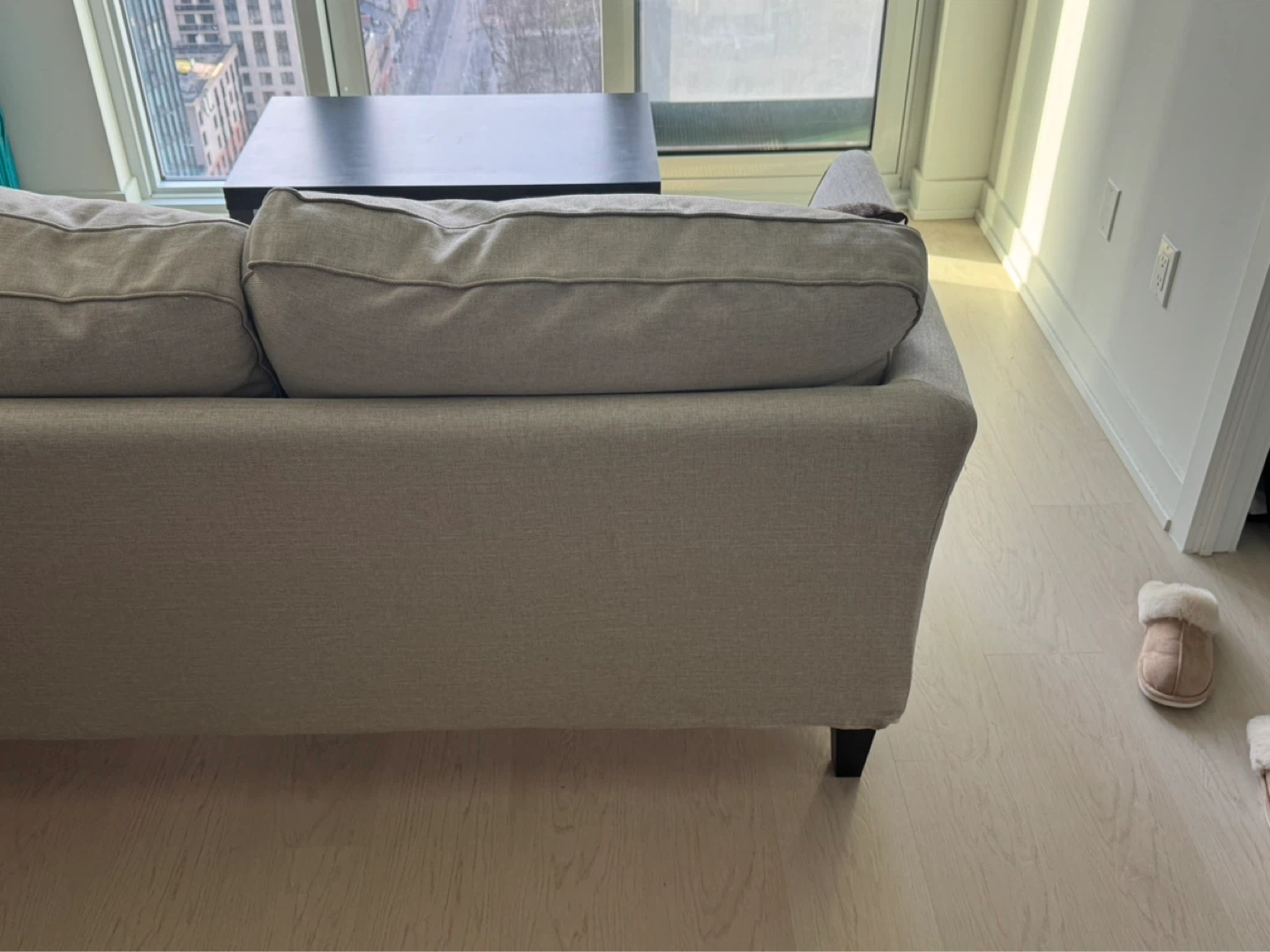 IKEA EKHOLMA Loveseat LIKE NEW - photo 2