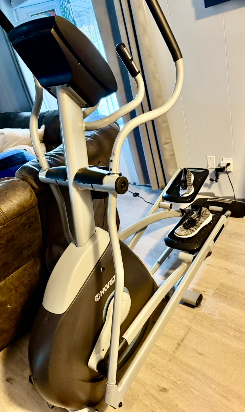 Horizon CE5.2 Elliptical Trainer - photo 2