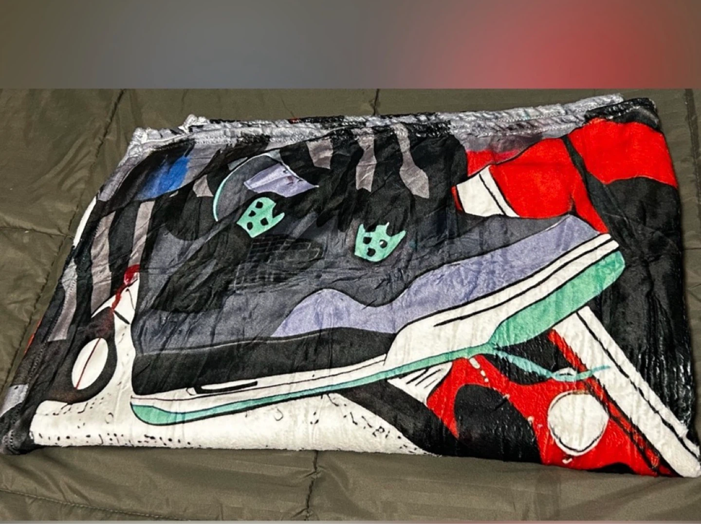 Sneaker Print Throw Blanket + Pillowcase Set 60x50 NEW - photo 2