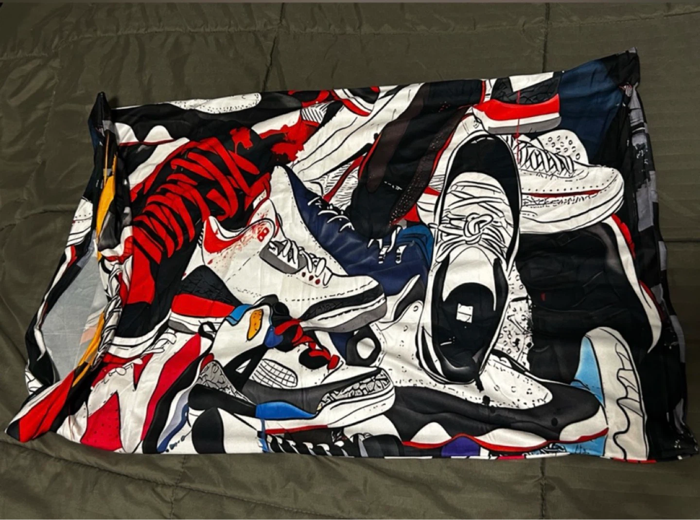 Sneaker Print Throw Blanket + Pillowcase Set 60x50 NEW - photo 5