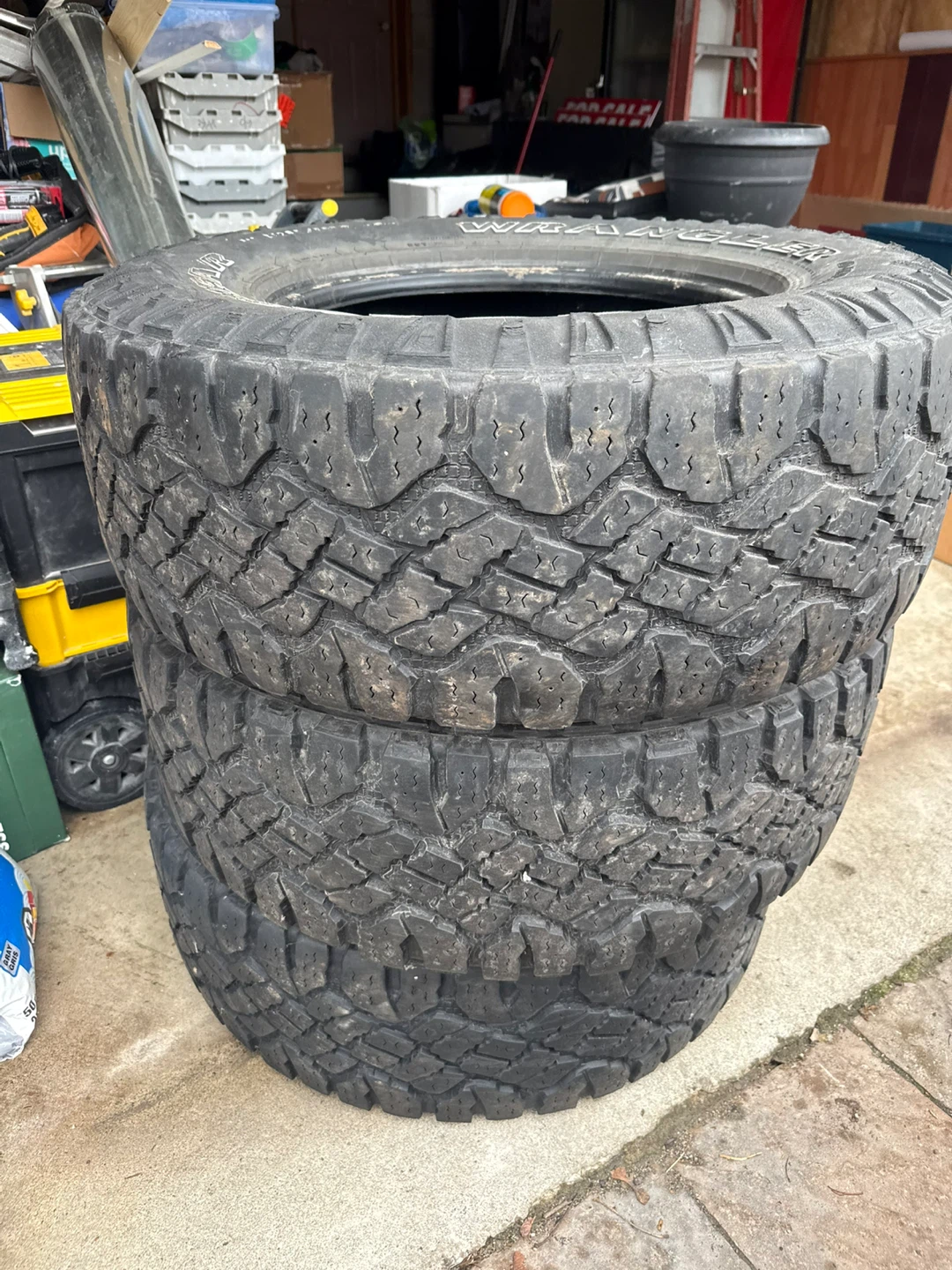 Goodyear Wrangler All-Terrain Tires LT285/70R17 - photo 2