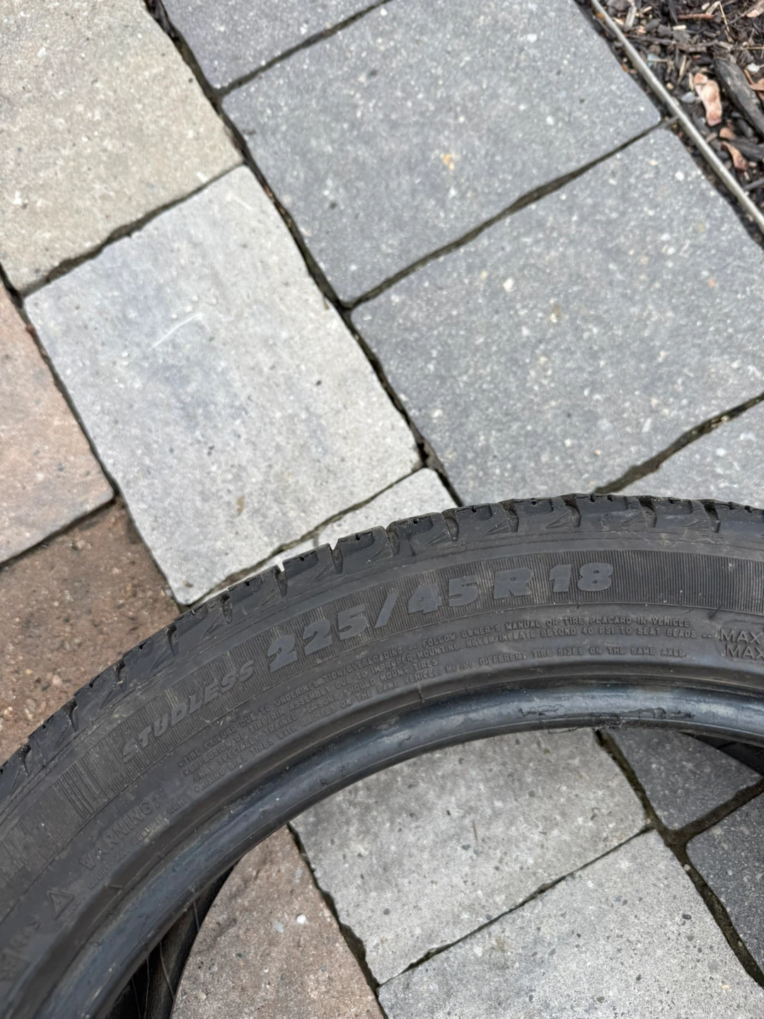 Michelin Winter Tires 225/45R18 - photo 3