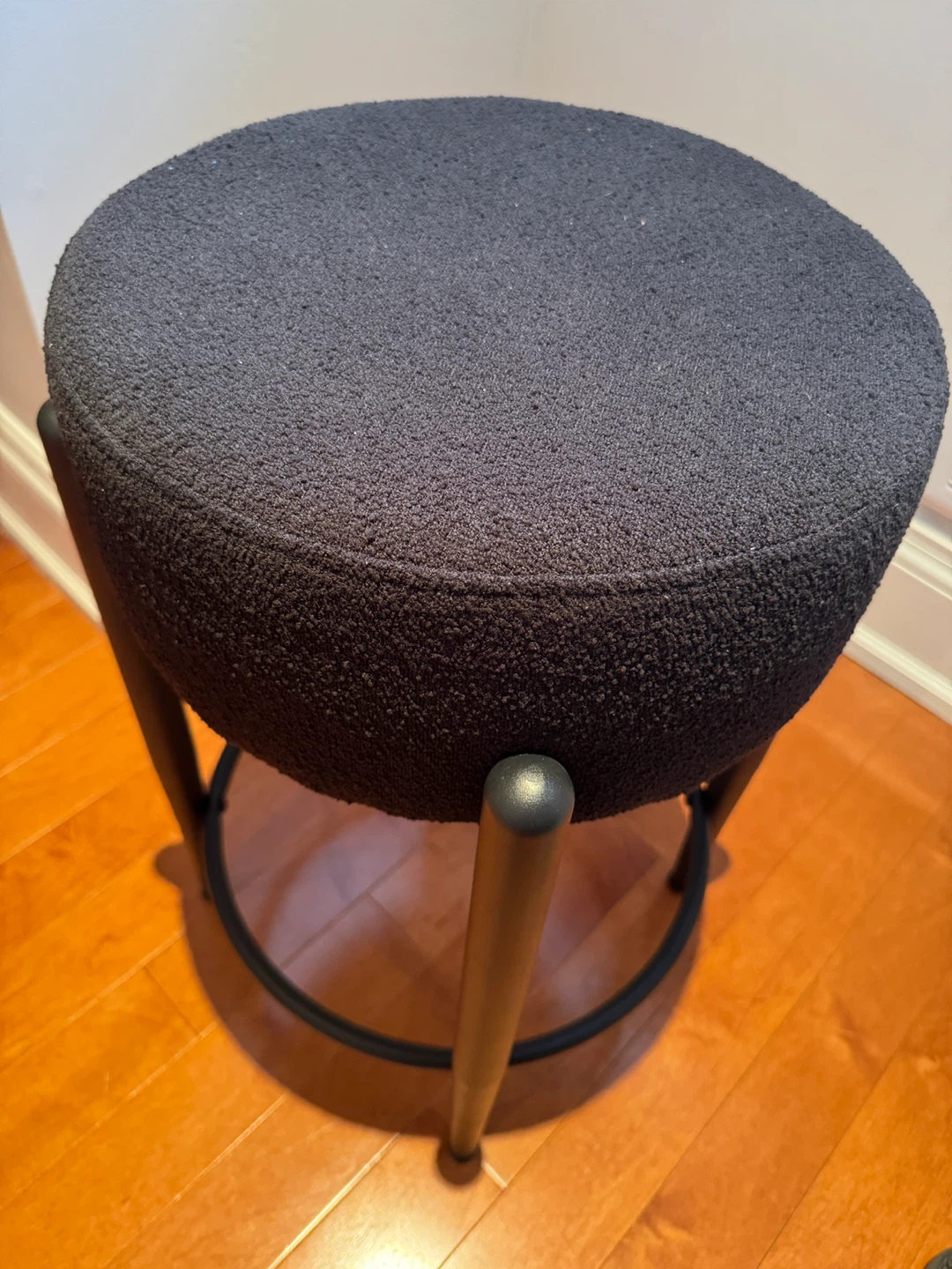 ✨ Modern Black Bar Stools (Set of 2) – Like New - photo 3