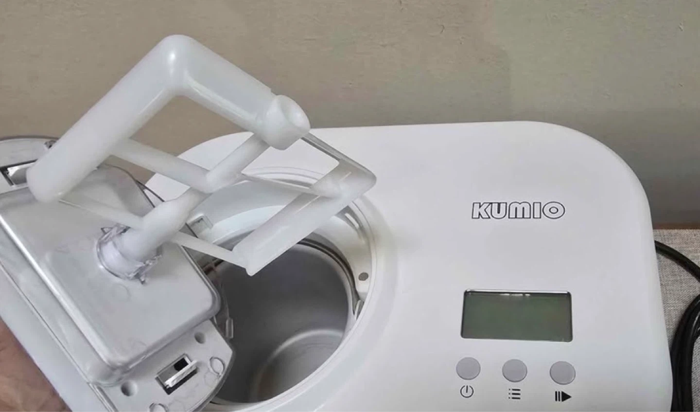 Ice Cream / Yogurt Maker - photo 2