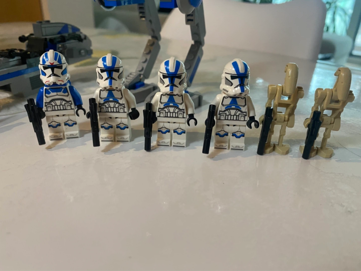 LEGO Star Wars 501st Legion Clone Troopers – Build + Minifigures - photo 3