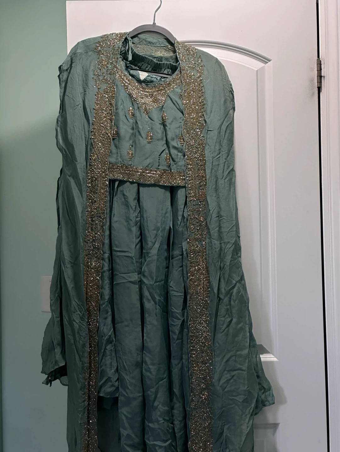 Women's Embellished Gown with Jacket - photo 2