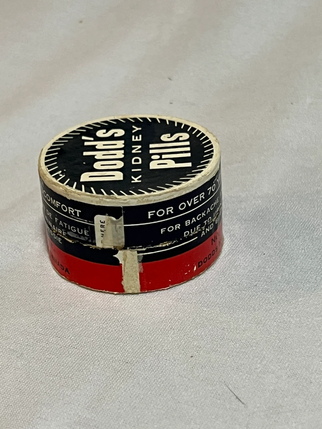 Antique Dodd’s Kidney Pills Container - photo 4