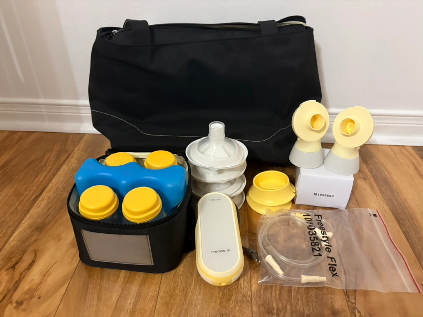 Medela Freestyle Flex Double Electric Breast Pump **Brand New
