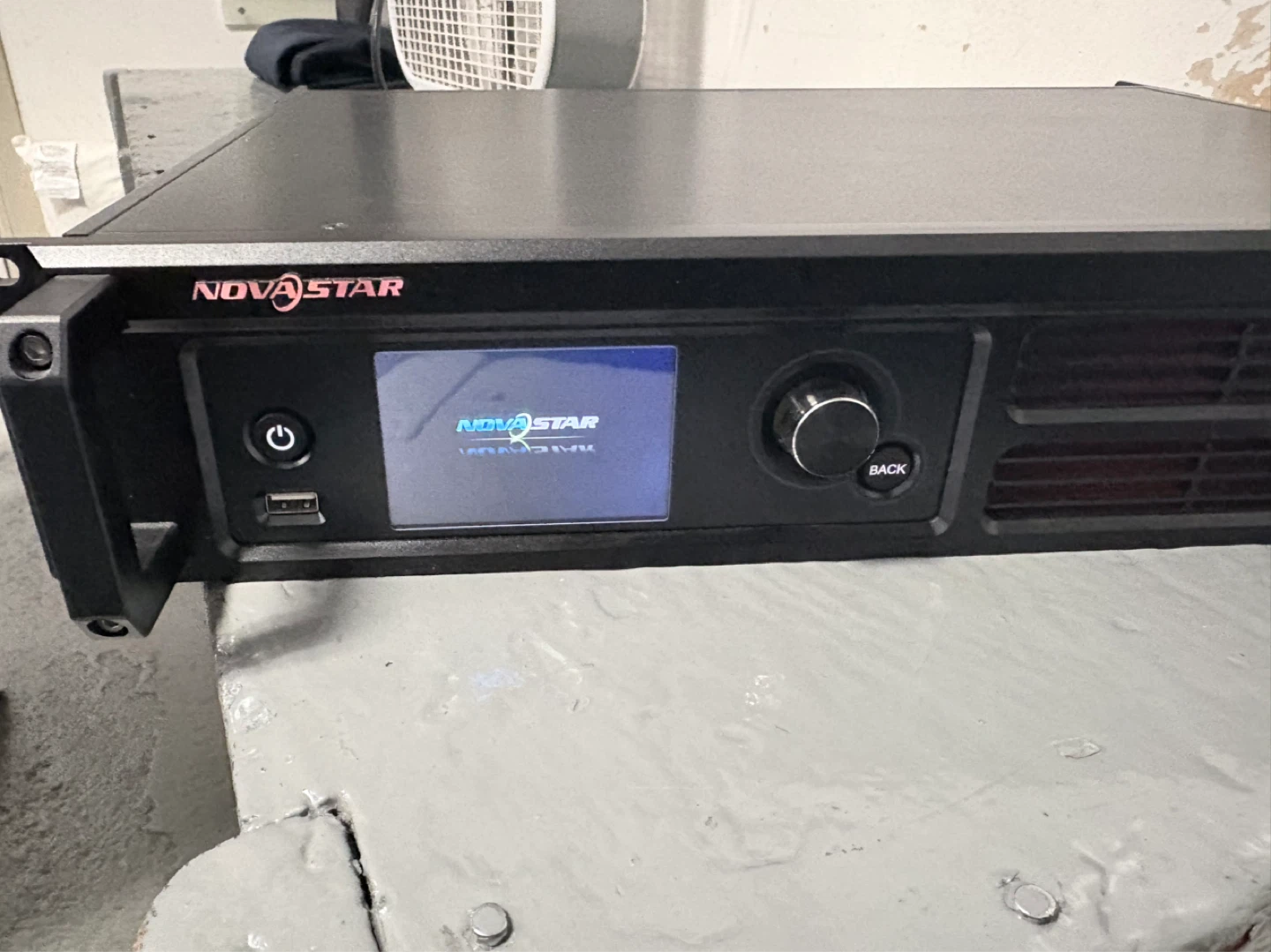 NovaStar MCTRL4K Video Controller - photo 5