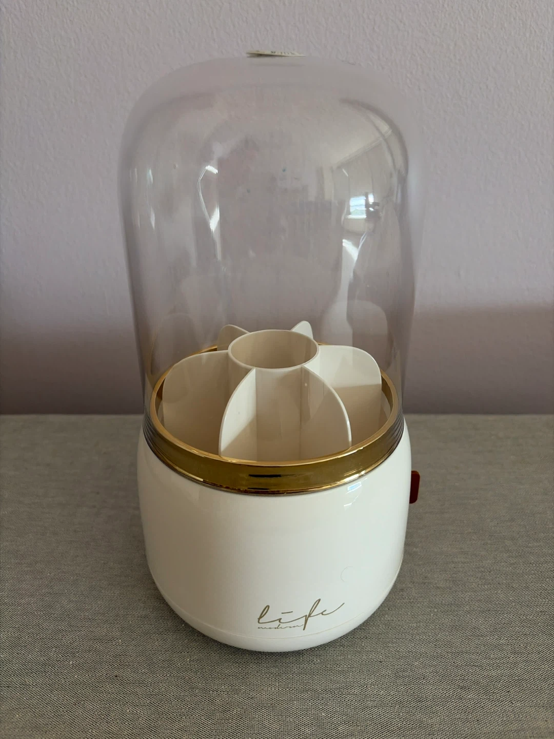 NEW Modern  Makeup Storage Organizer/ storage