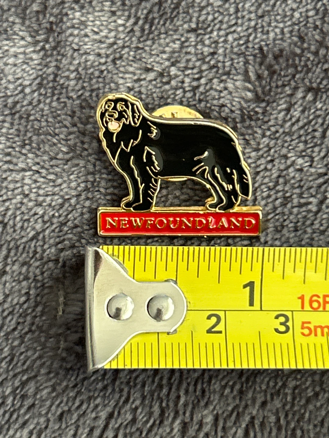Newfoundland Dog Enamel Pin - photo 2