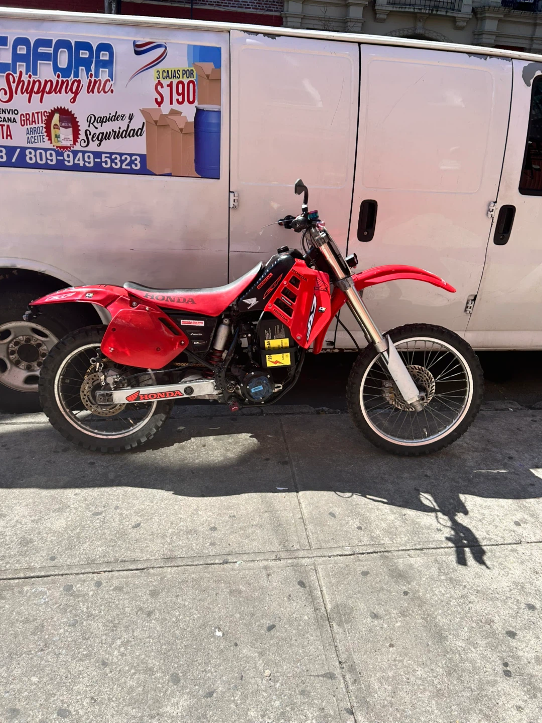 Honda CR dirt bike - photo 2