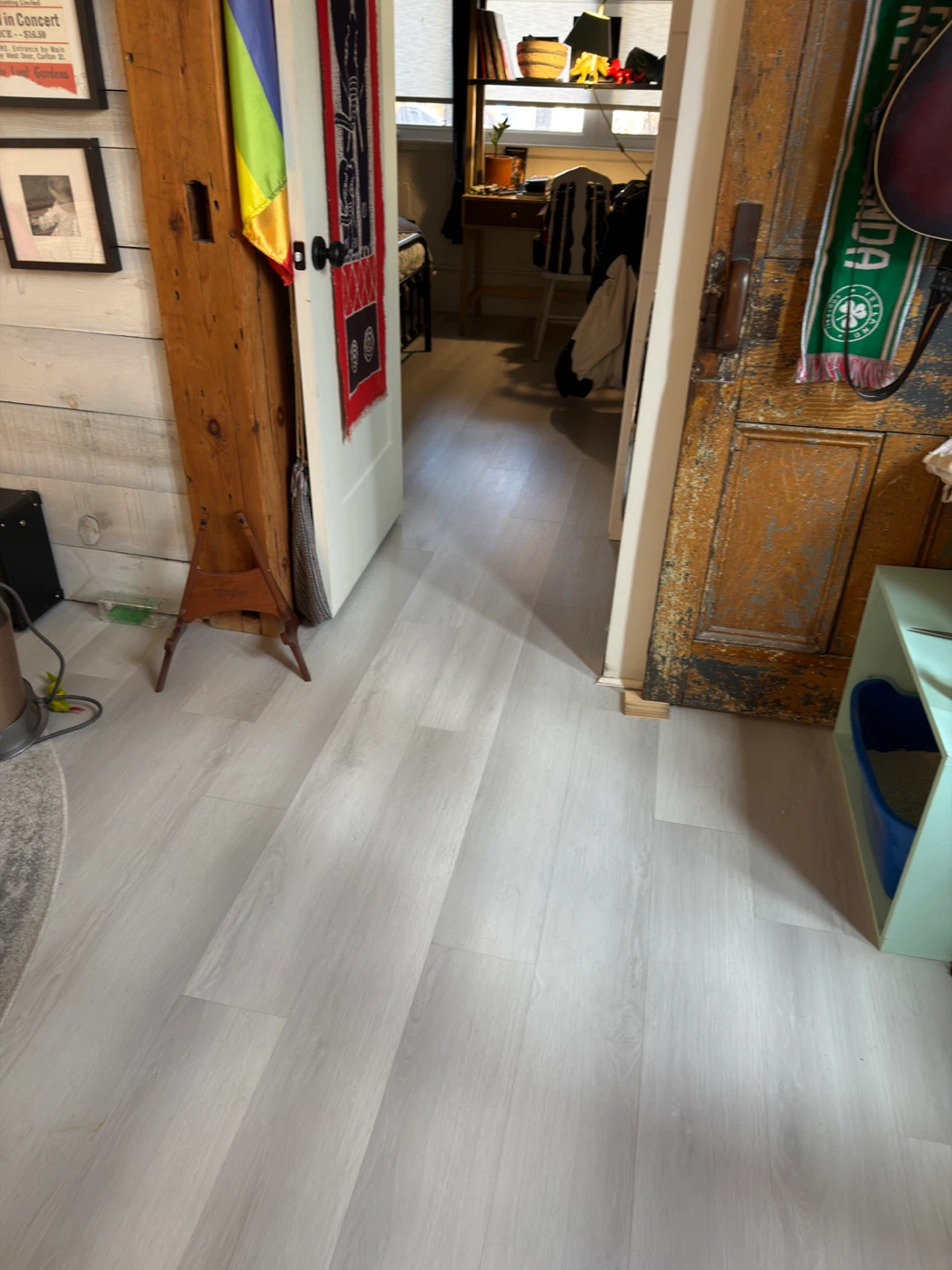 Vinyl flooring. - photo 2