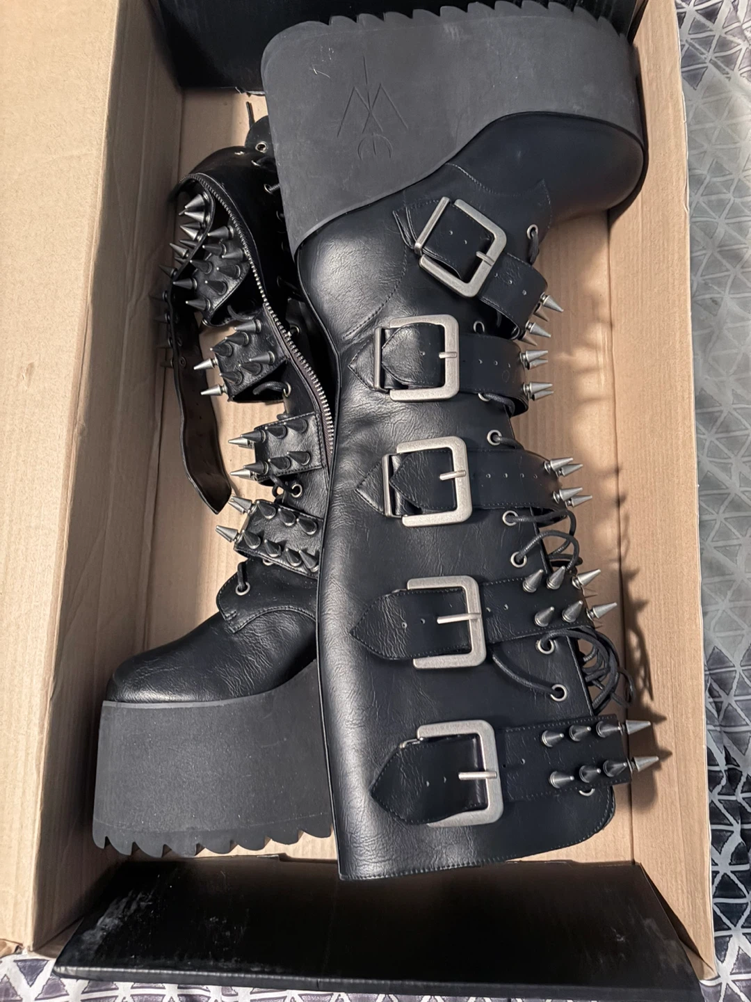 Dolls kill woman’s platform boots - photo 3