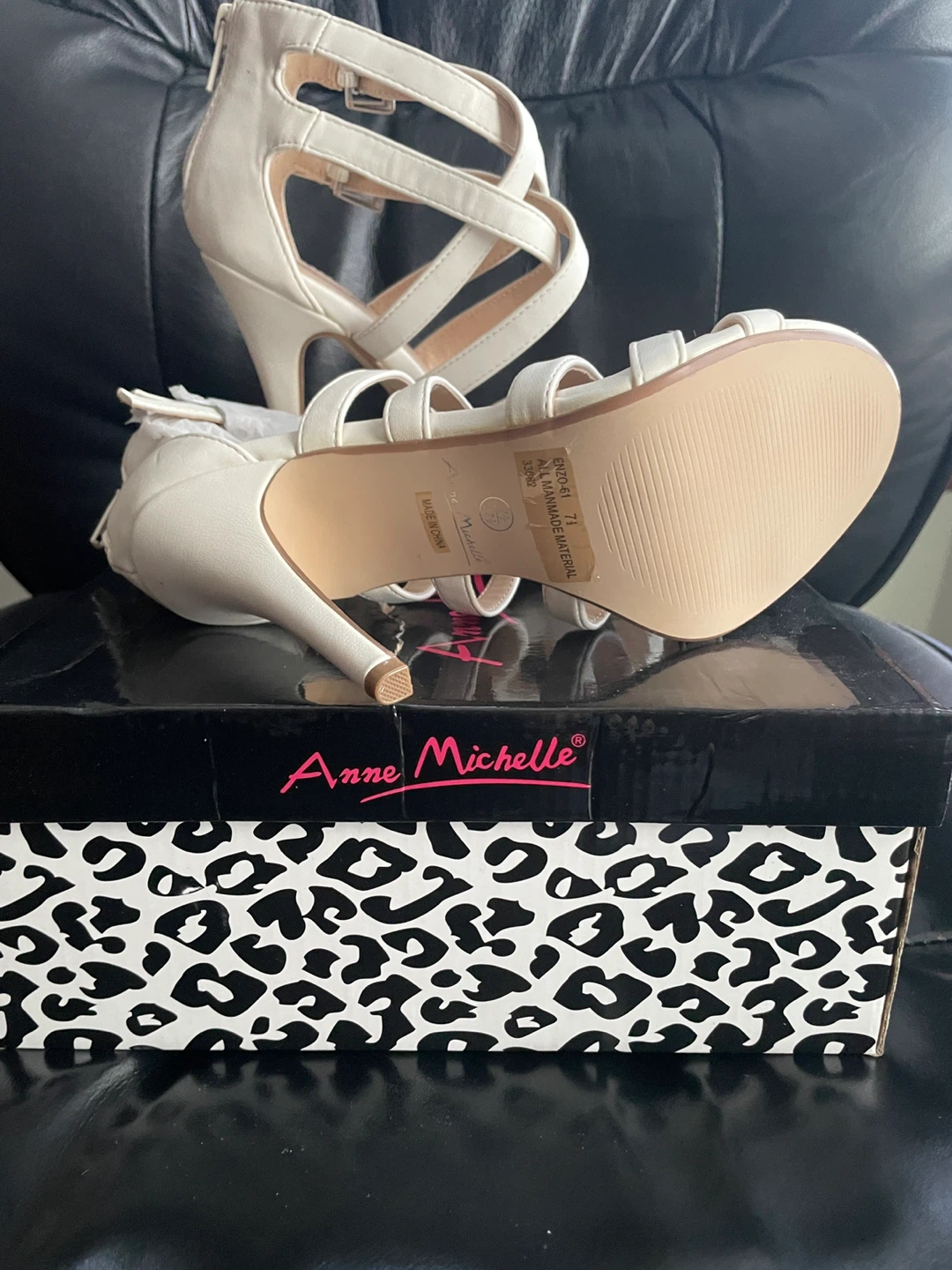 New white sandals - photo 3