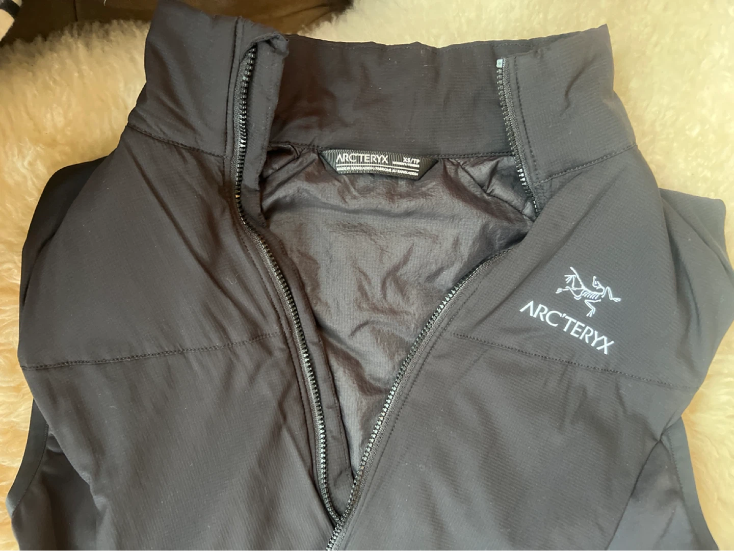 Arc'teryx Black Vest - XS/TP - photo 2