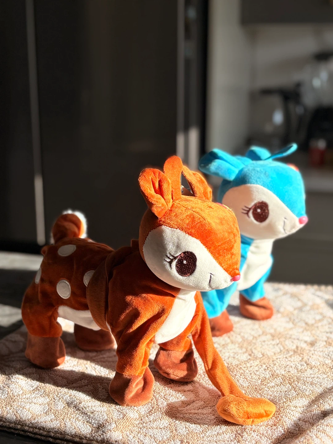 Stuffed Animal Toys - Deer and Giraffe