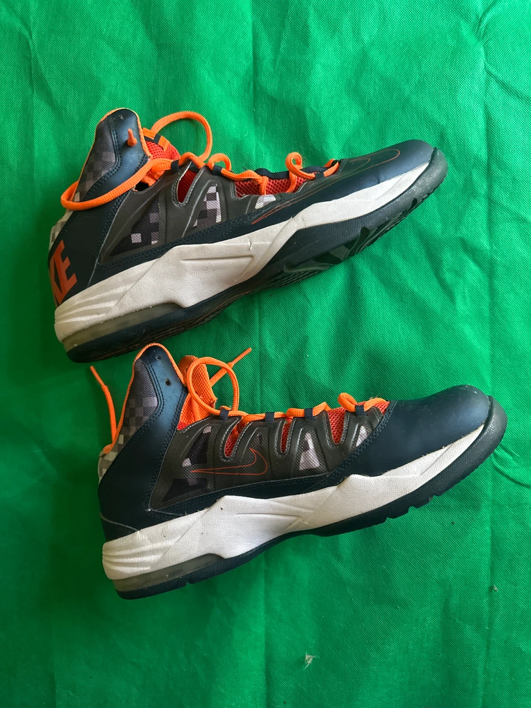 Nike Basketball Shoes Men's High-Top Orange & Black - photo 2