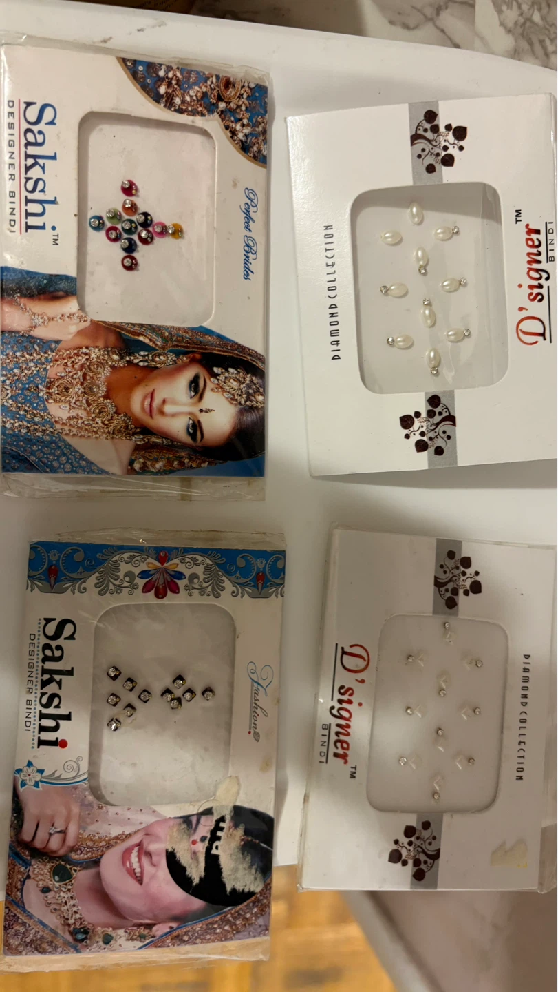 Sakshi & D'signer Bindi Sets