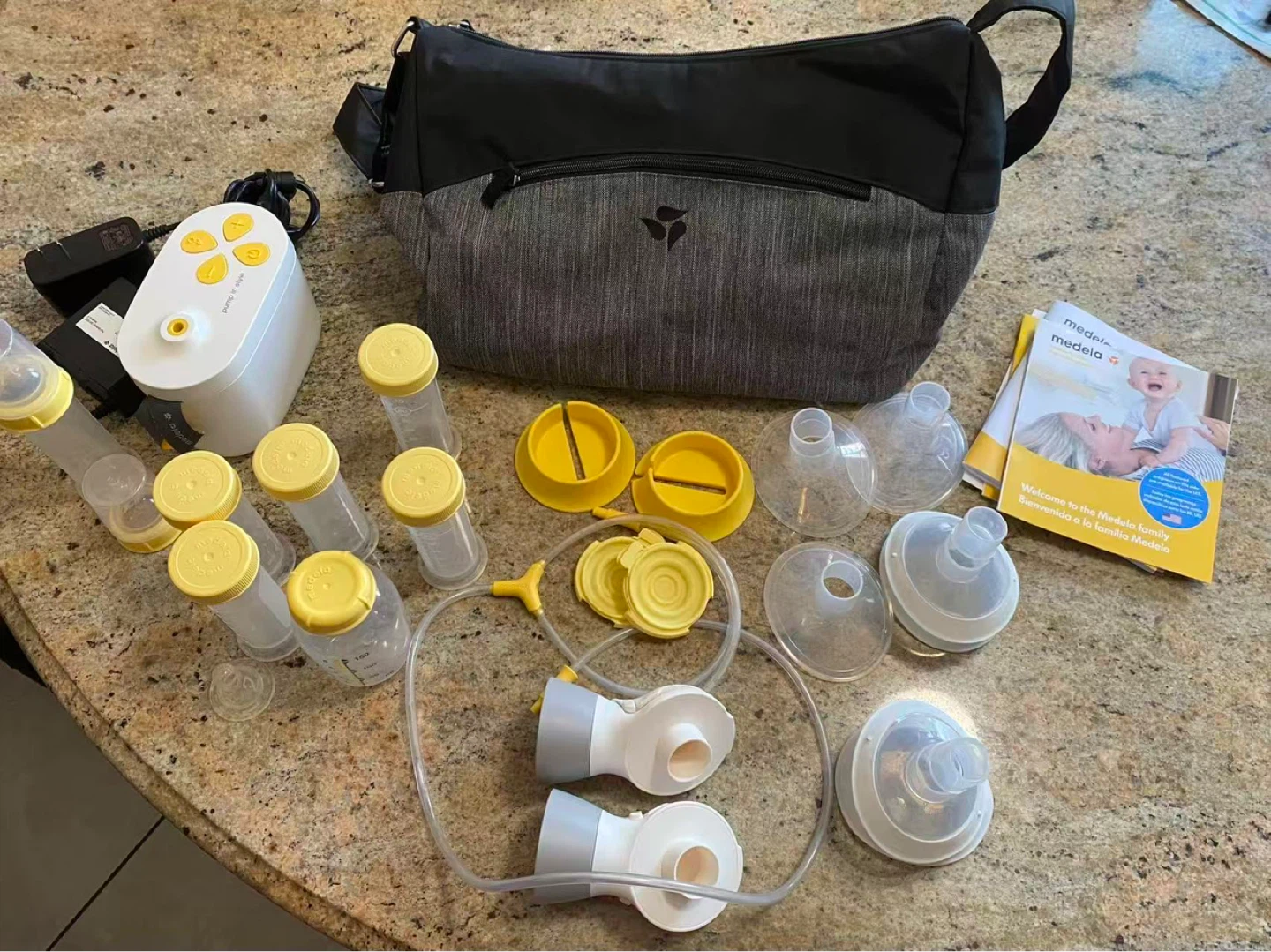 Medela Pump In Style Double Electric Breast Pump with Bag