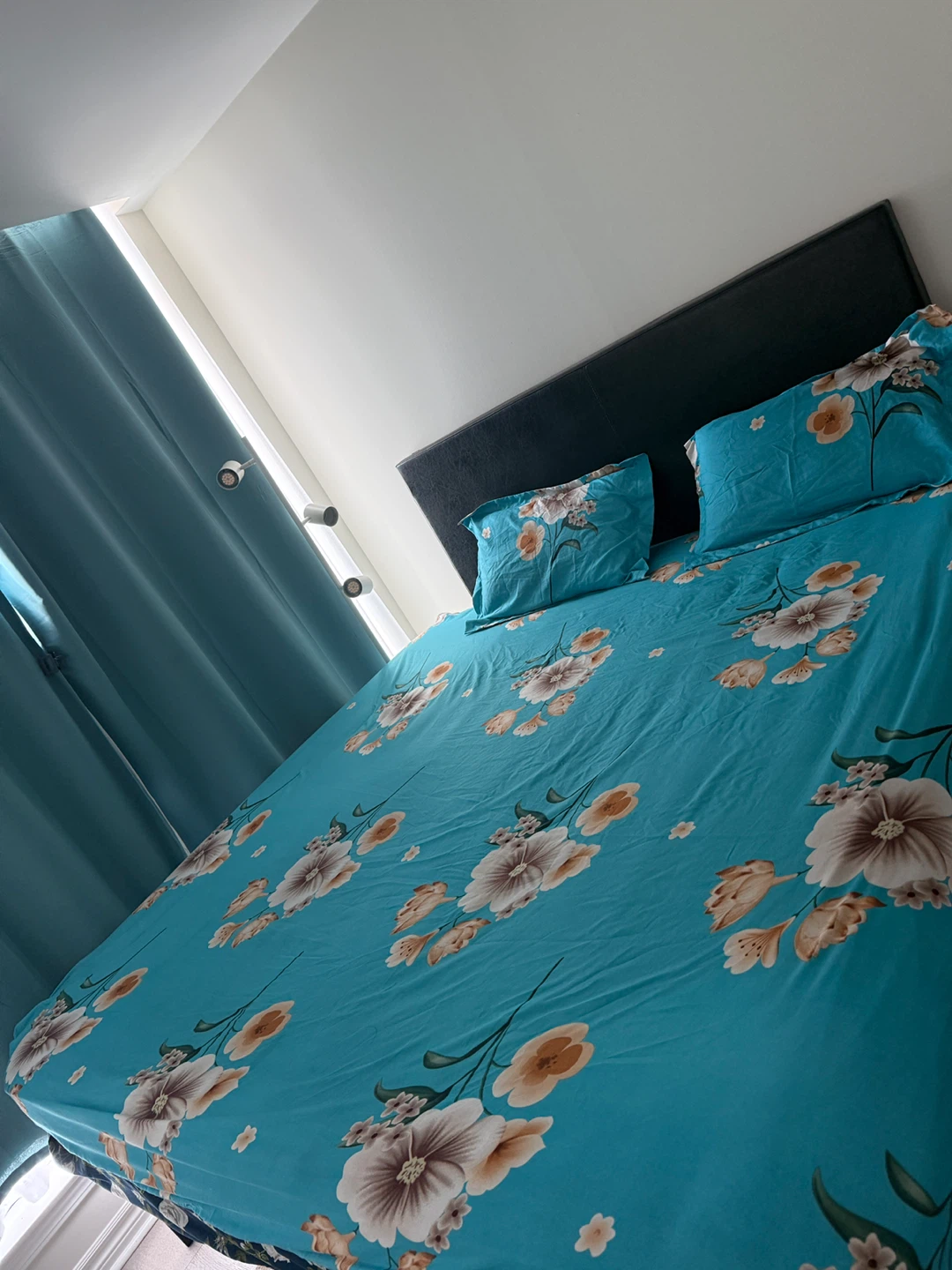 King Size Bed Frame with Headboard – Excellent Condition - photo 5