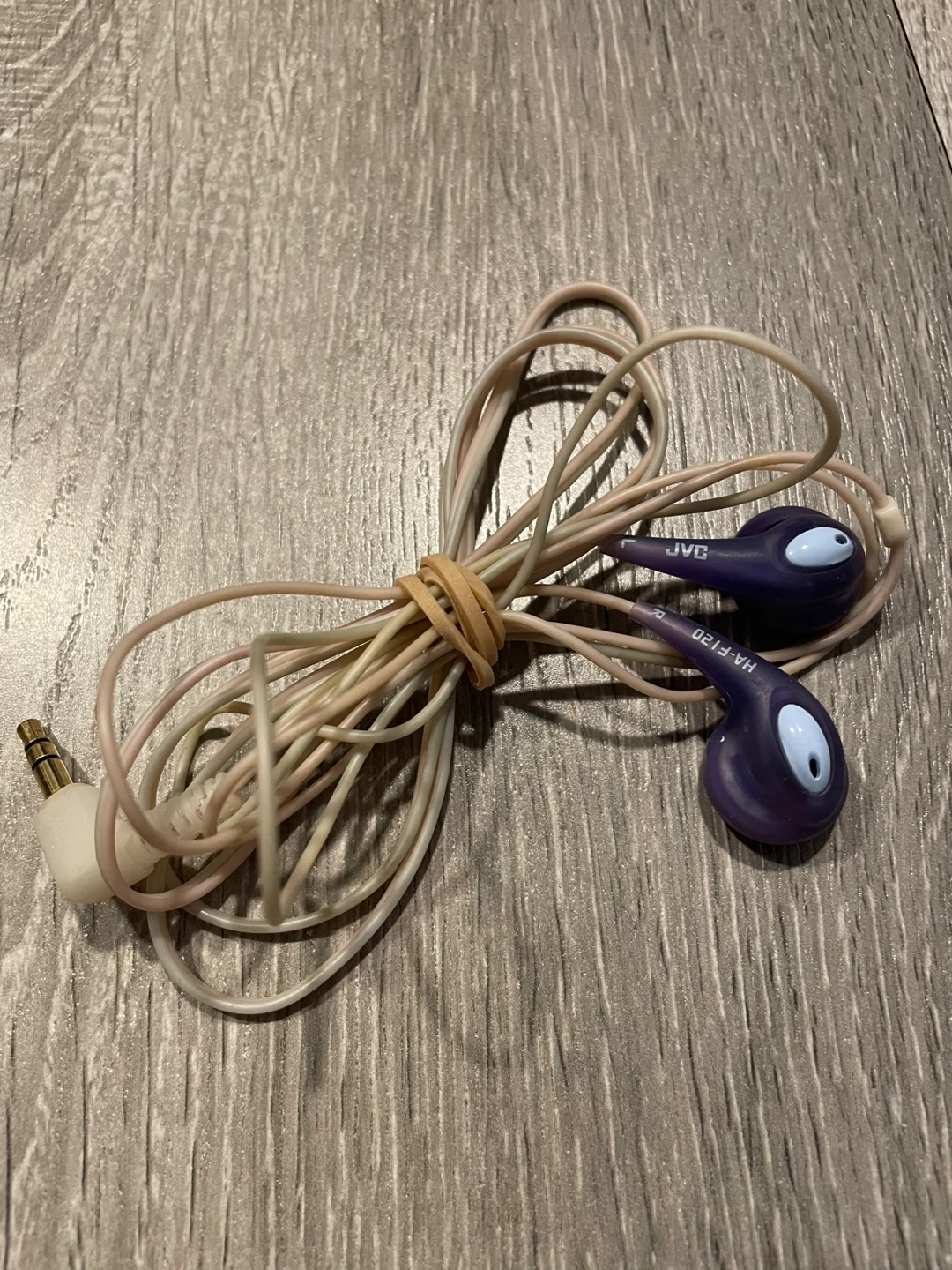 JVC HA-F120 Earbuds and Mobicel Earbuds - photo 2