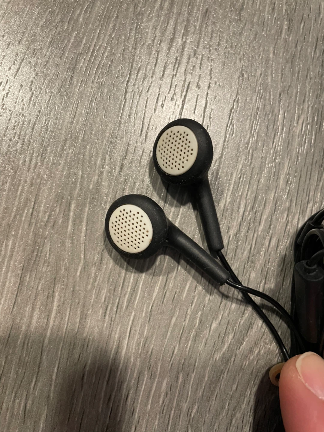 JVC HA-F120 Earbuds and Mobicel Earbuds - photo 4
