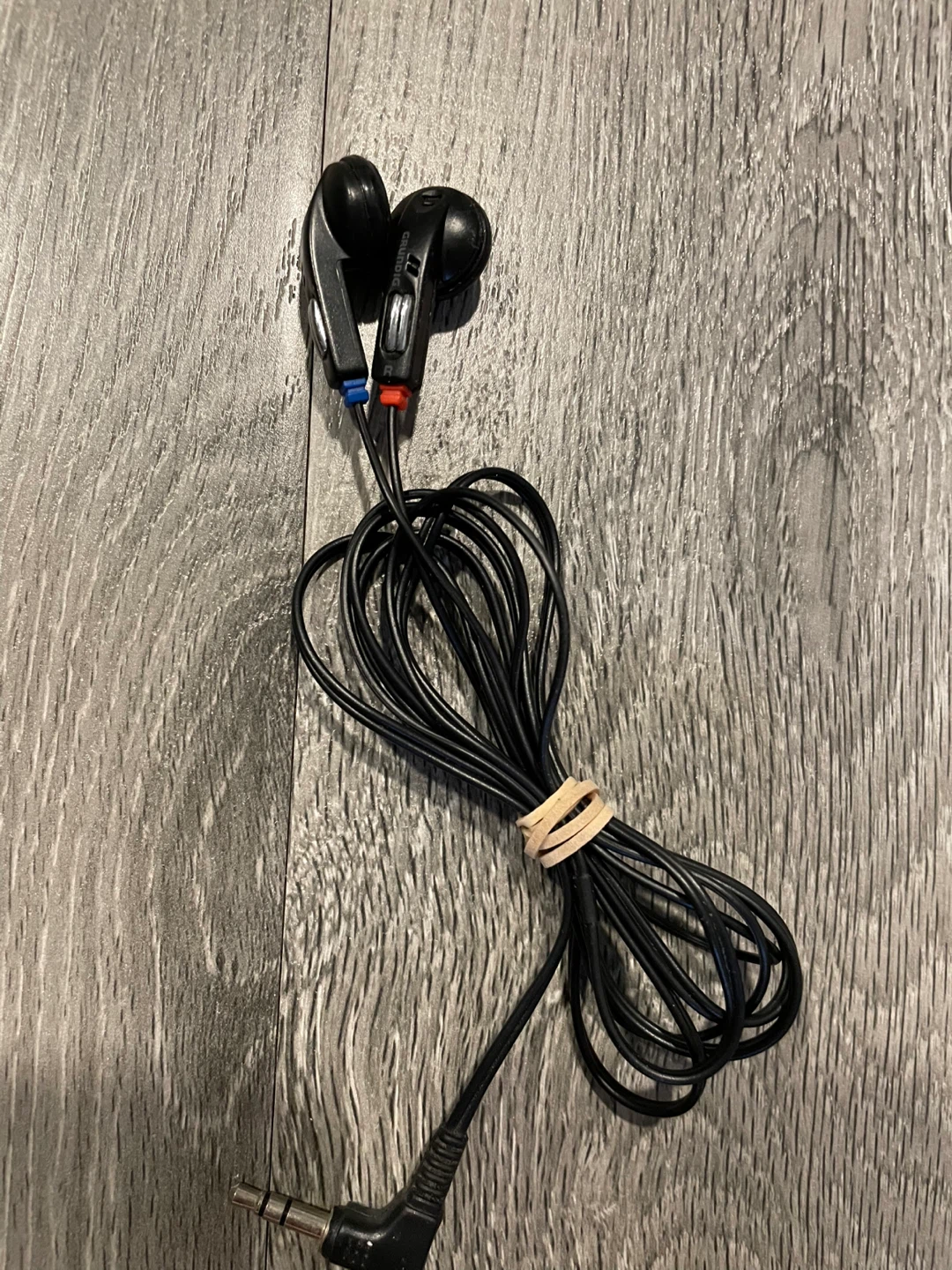 JVC HA-F120 Earbuds and Mobicel Earbuds - photo 5