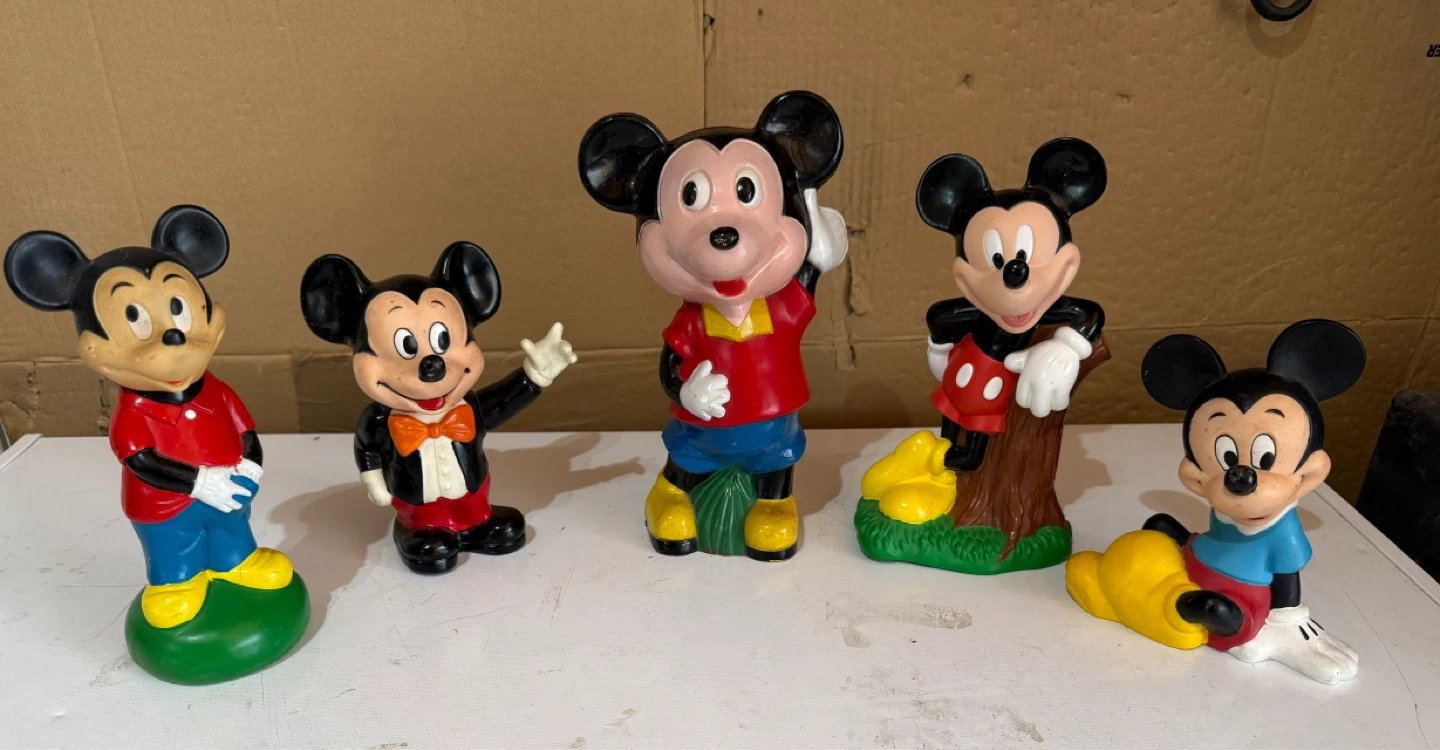Set of 5 Vintage Disney Mickey Mouse coin banks