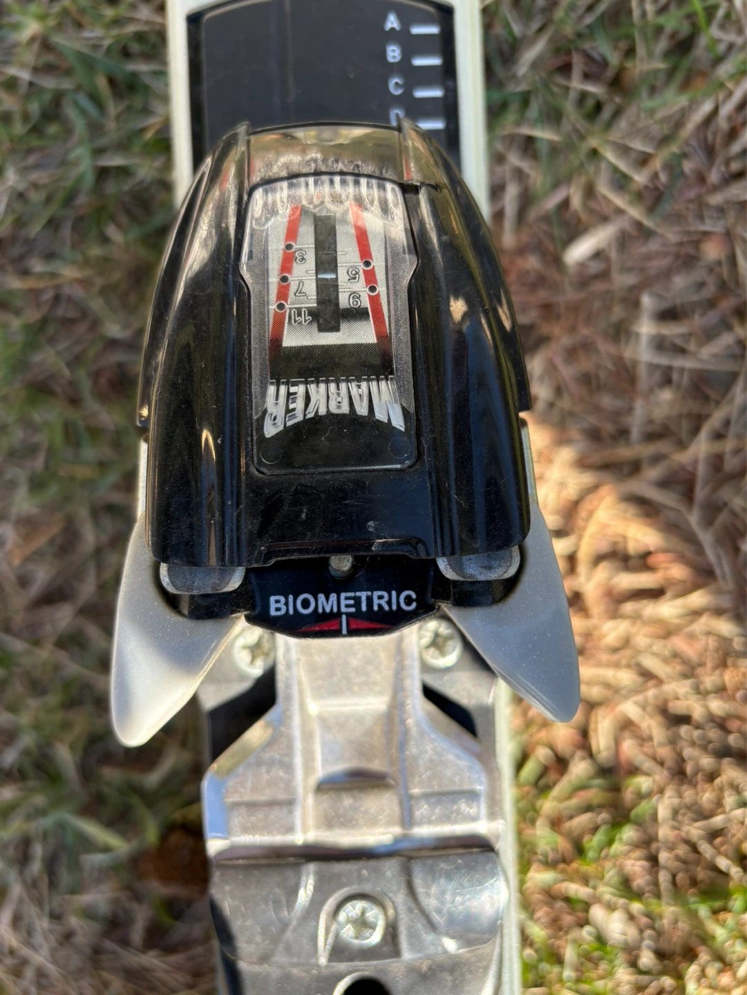 Rossignol EDGE Skis with Marker Biometric Bindings - photo 5