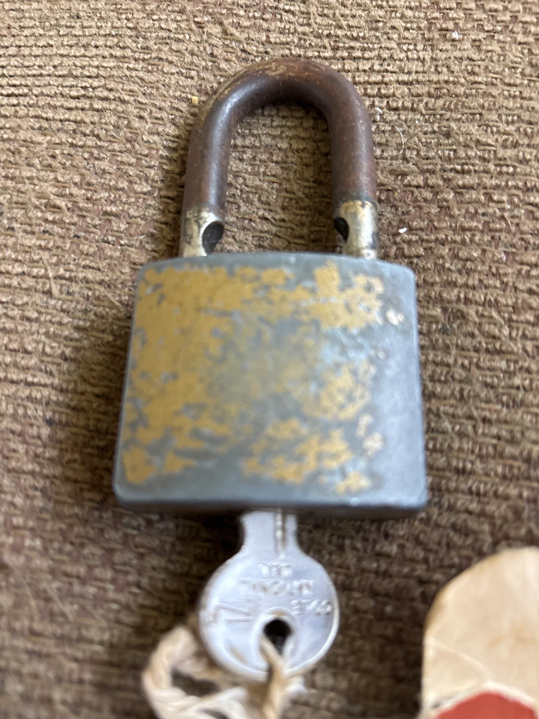 American Lock Co. Padlock with Key - photo 3