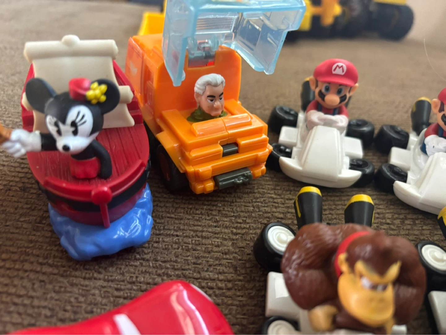 Mario Kart & Friends Mini Figures Lot - photo 3