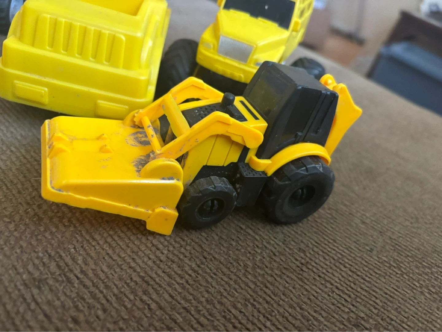 Sand box toys Toy Construction & School Bus Vehicles - photo 4