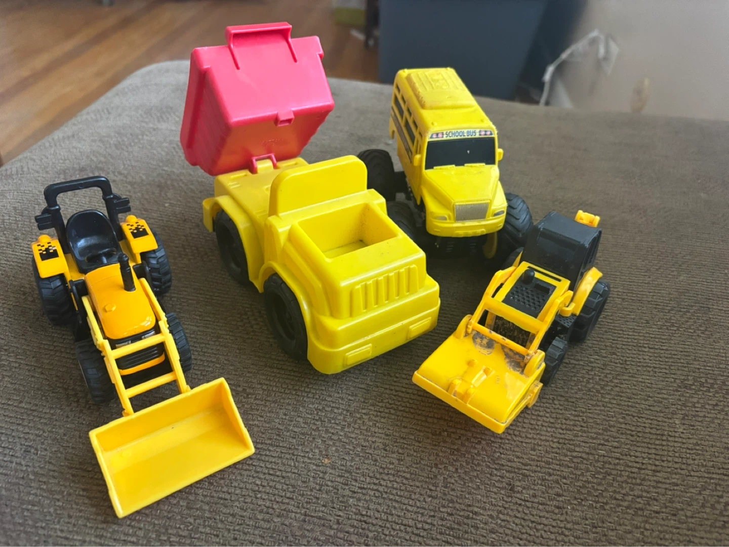 Sand box toys Toy Construction & School Bus Vehicles