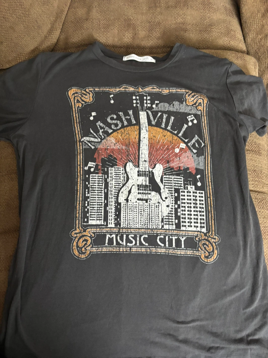 Altar'd State Nashville Music City Graphic T-Shirt Medium