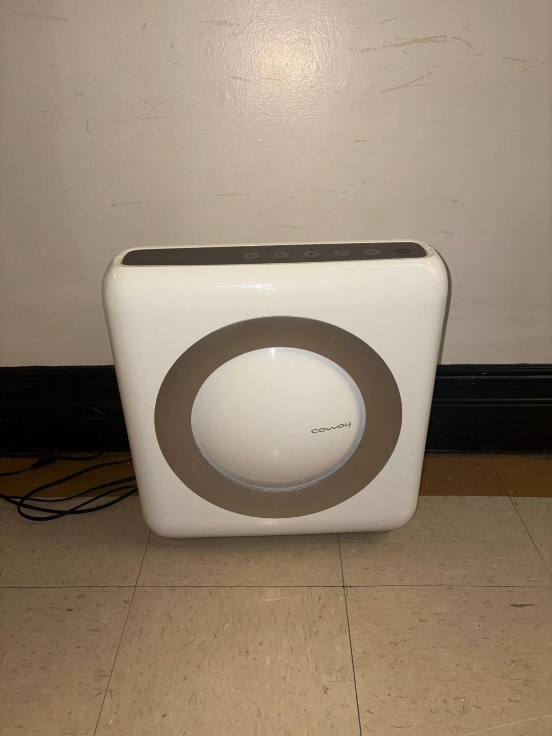 One Coway Air Purifier - photo 5