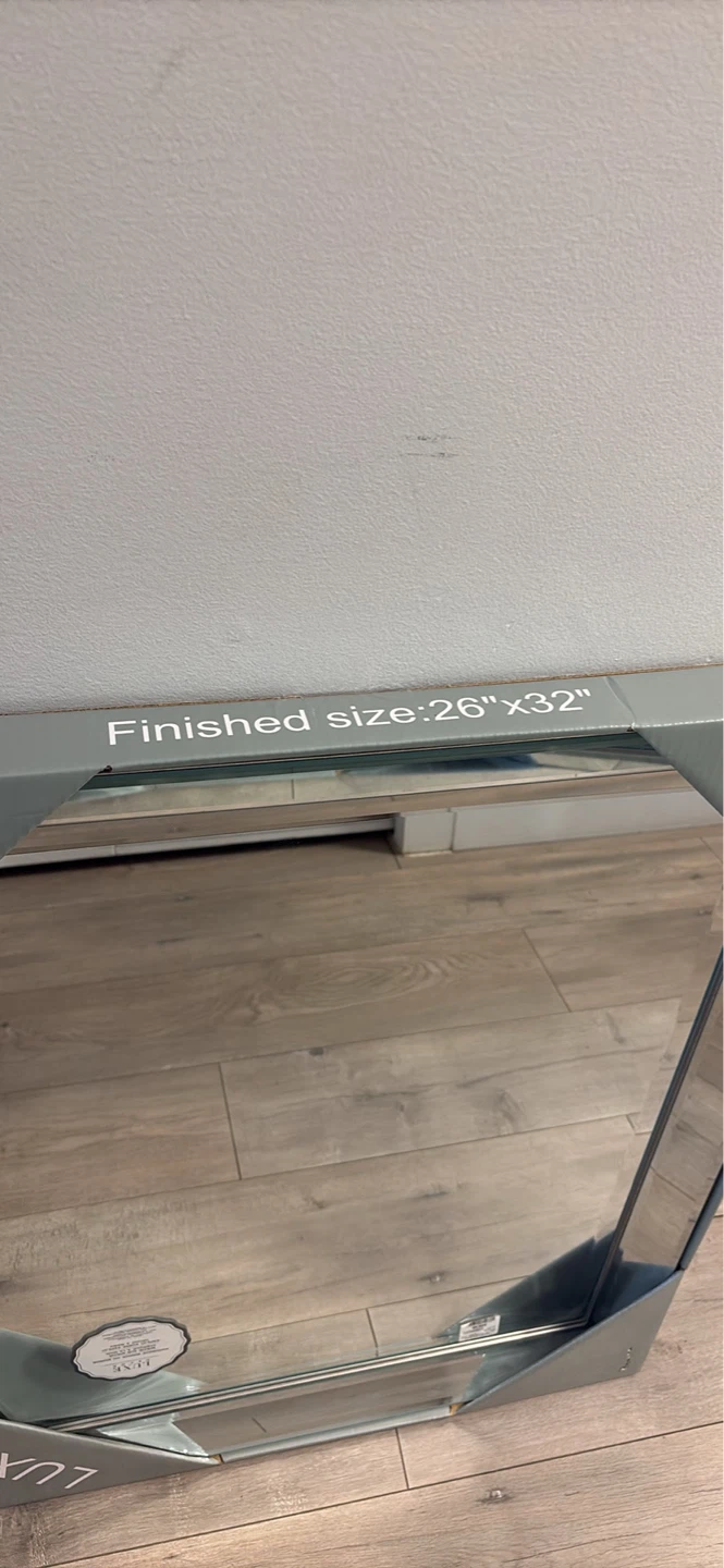 LUXE 26"x32" Finished Size Mirror - photo 5