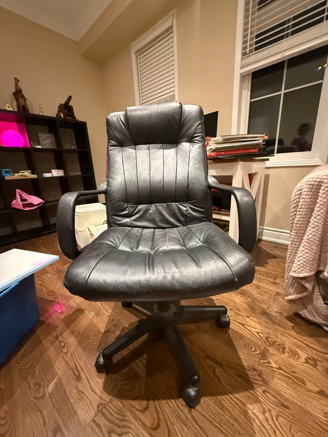 Black Faux Leather Office Chair - photo 3