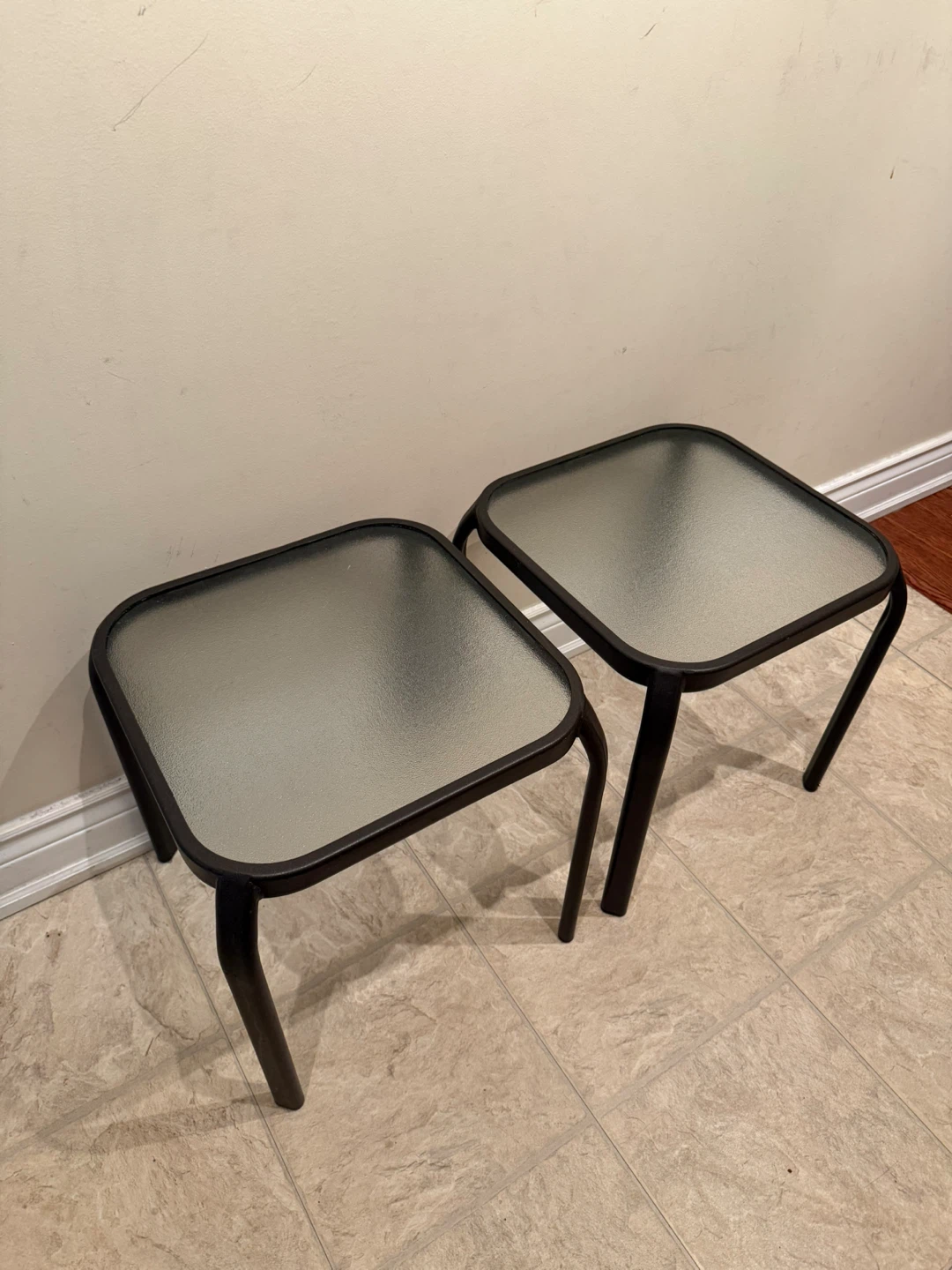 Set of 2 Side Tables with Frosted Glass Tops - photo 2