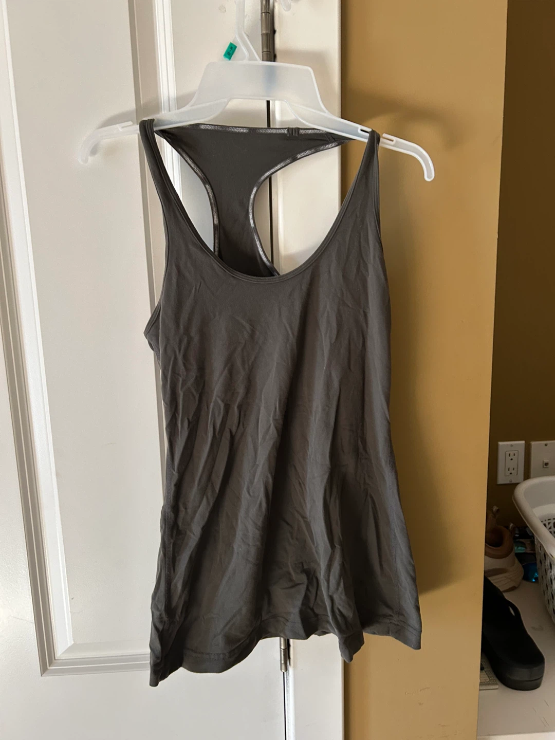 Lululemon Tank Top size 8 - photo 3