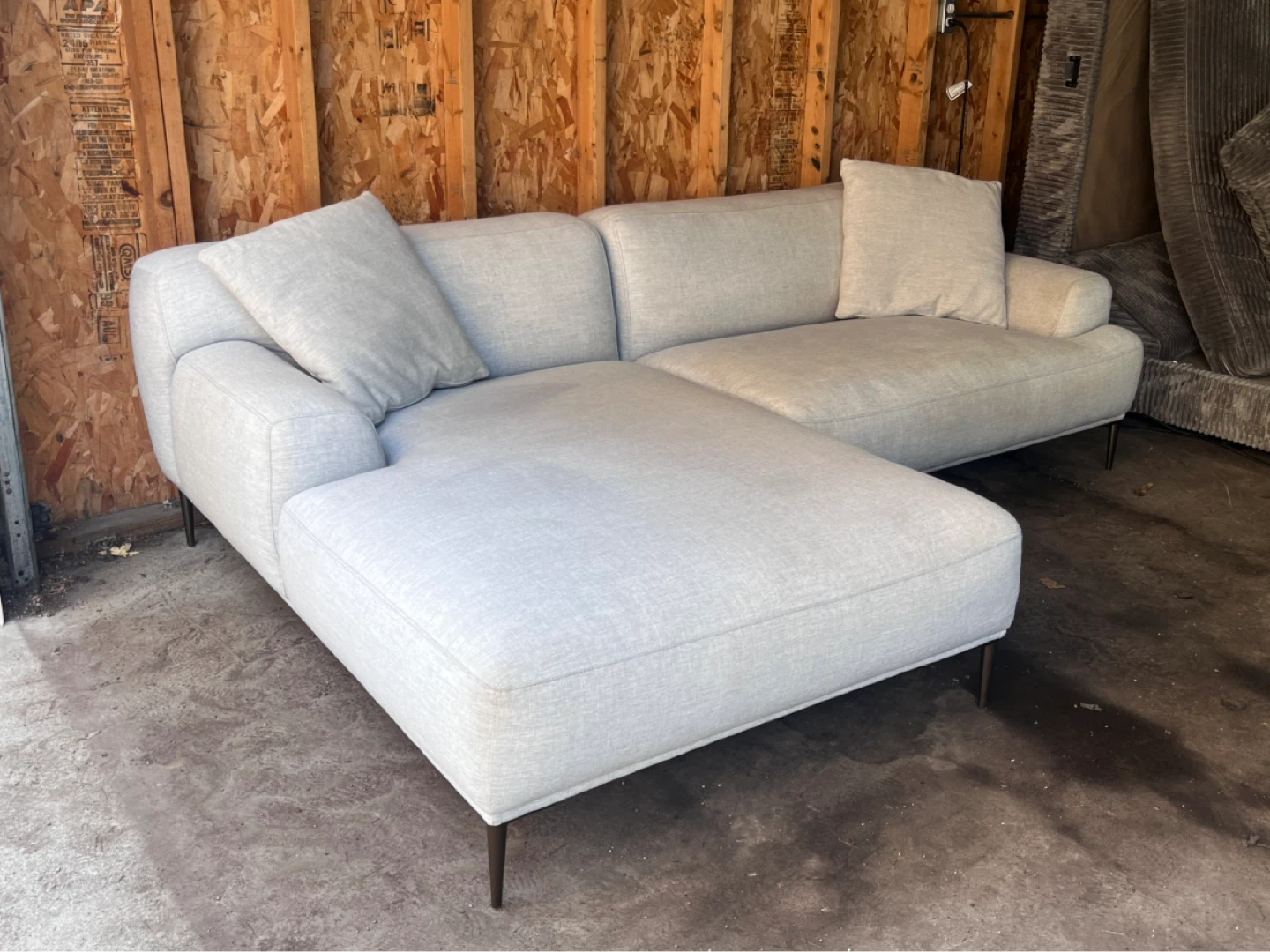 FREE DELIVERY - Article Abisko Gray Sectional - photo 5