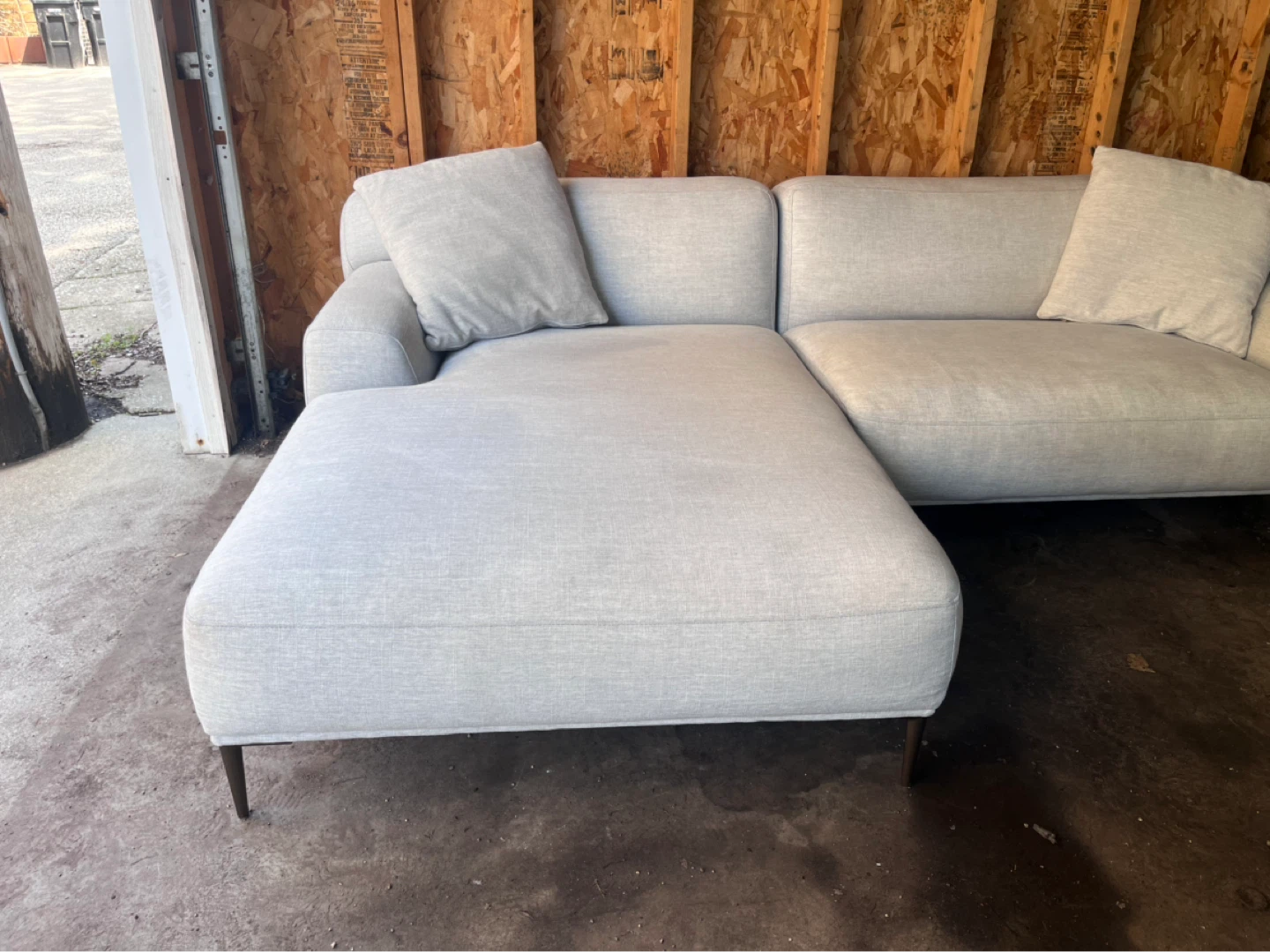 FREE DELIVERY - Article Abisko Gray Sectional - photo 4