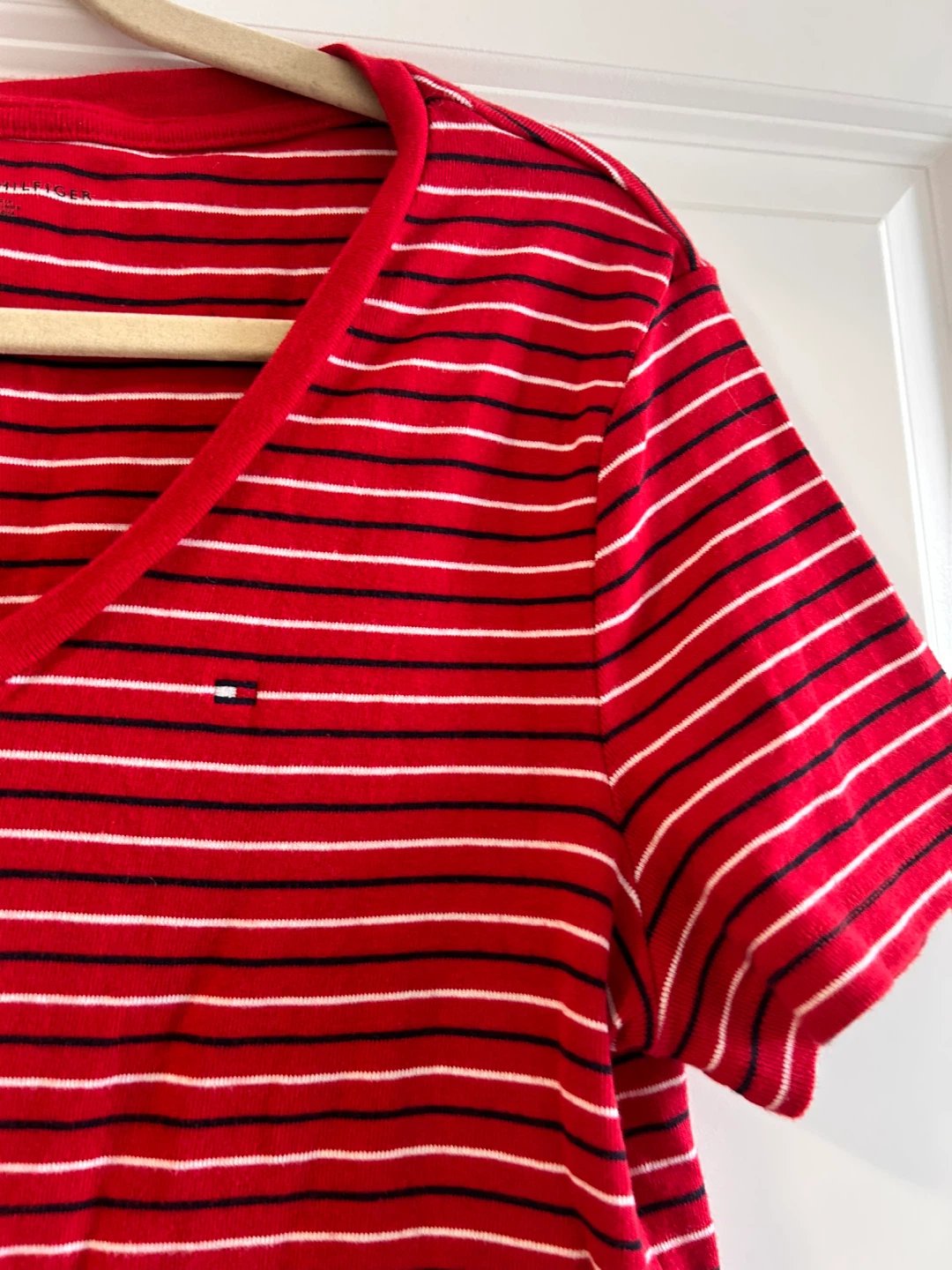 Tommy cotton stripe vneck favourite tshirt size large - photo 3