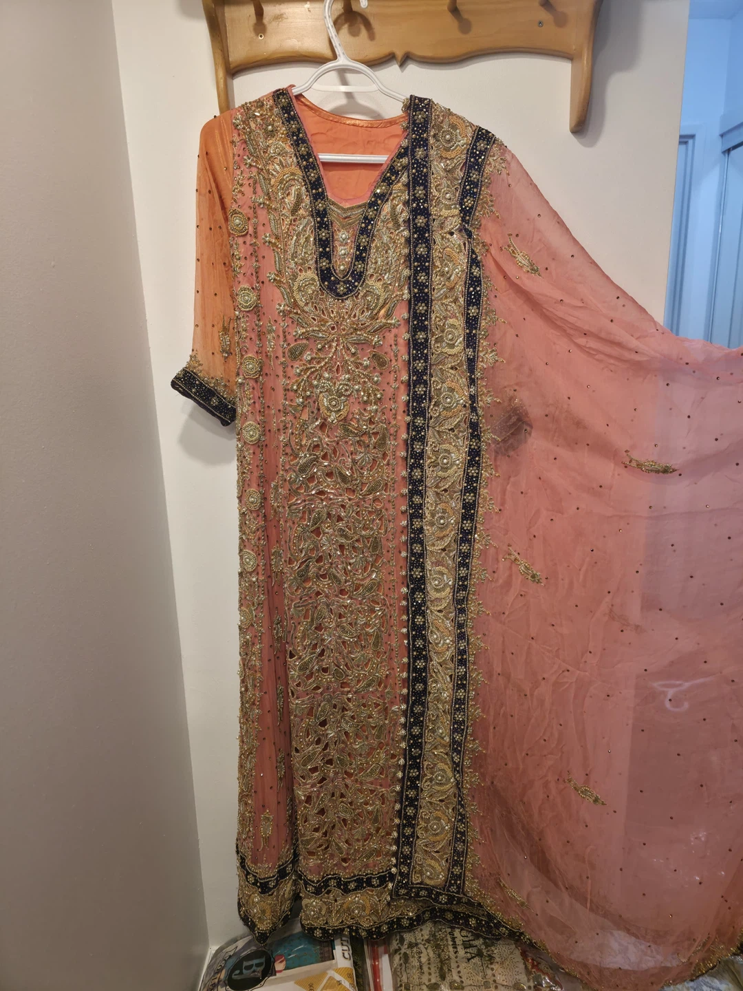 Peach Embellished bridal maxi with Clutch - photo 4