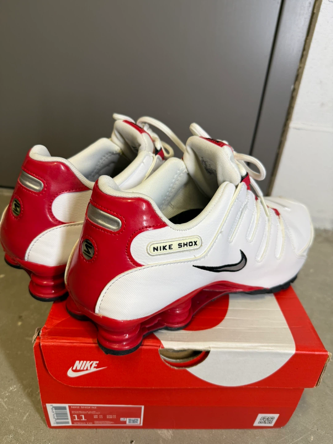 Nike Shox NZ Men's Athletic Shoes_us11 - photo 2