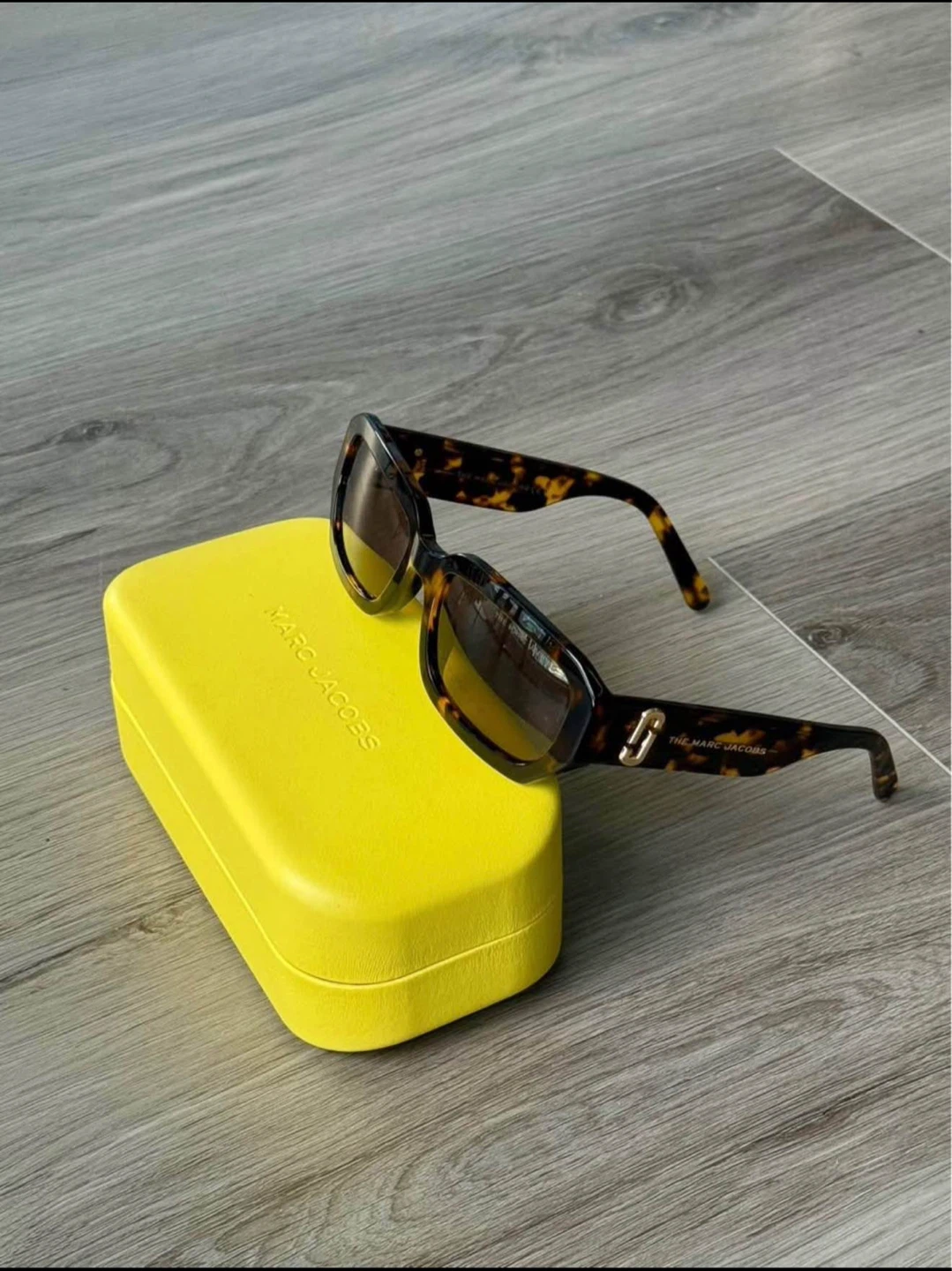 Marc Jacobs Sunglasses with Case - photo 2