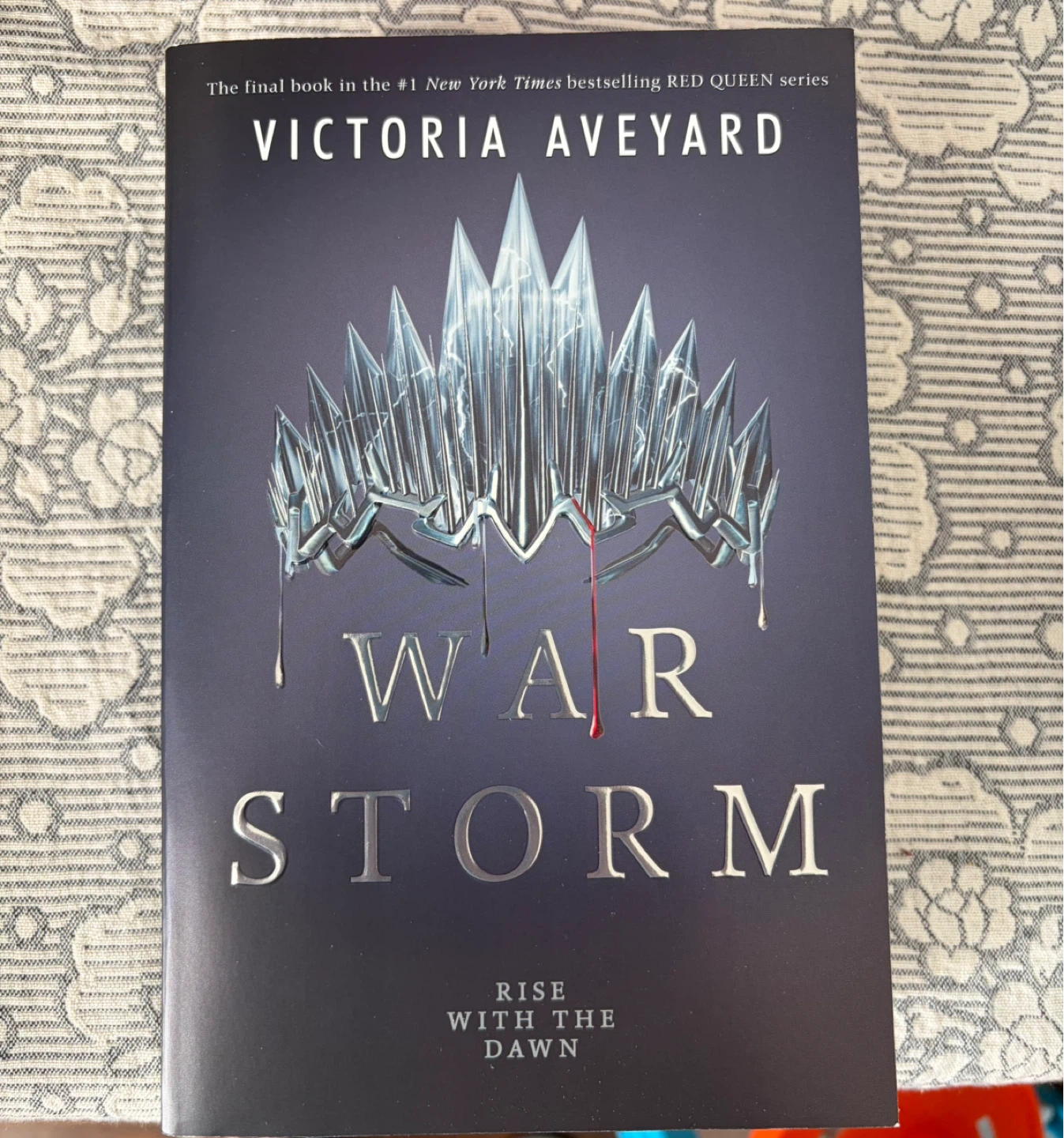 Victoria Aveyard Red Queen Series Books 1-4 - photo 5