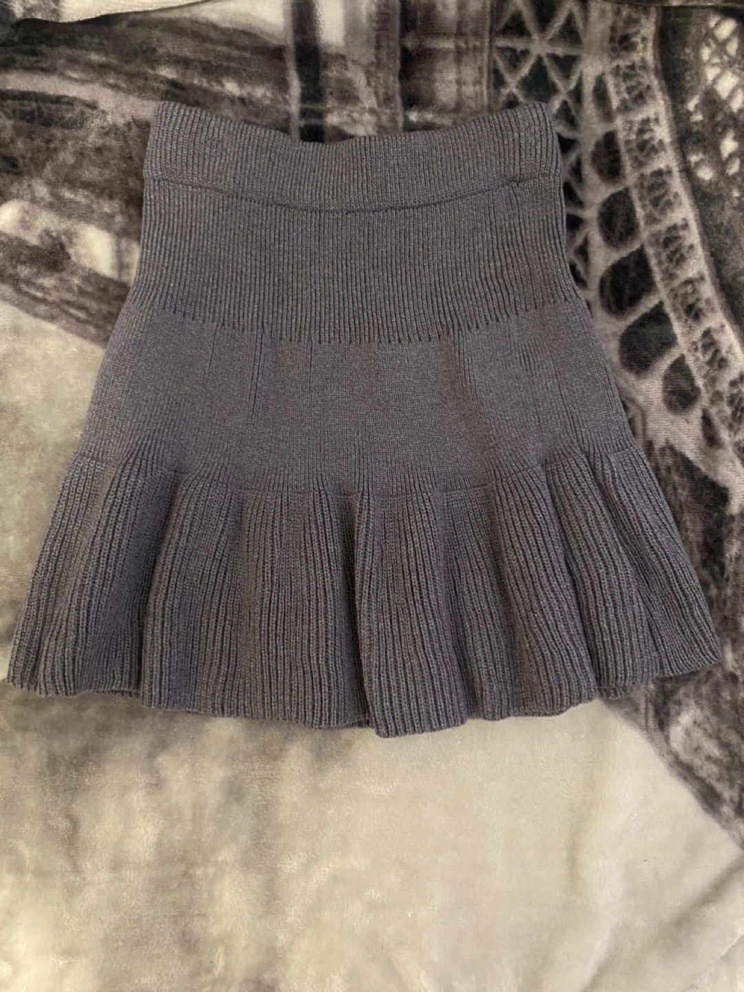 Grey Knit Skirt - Size Small