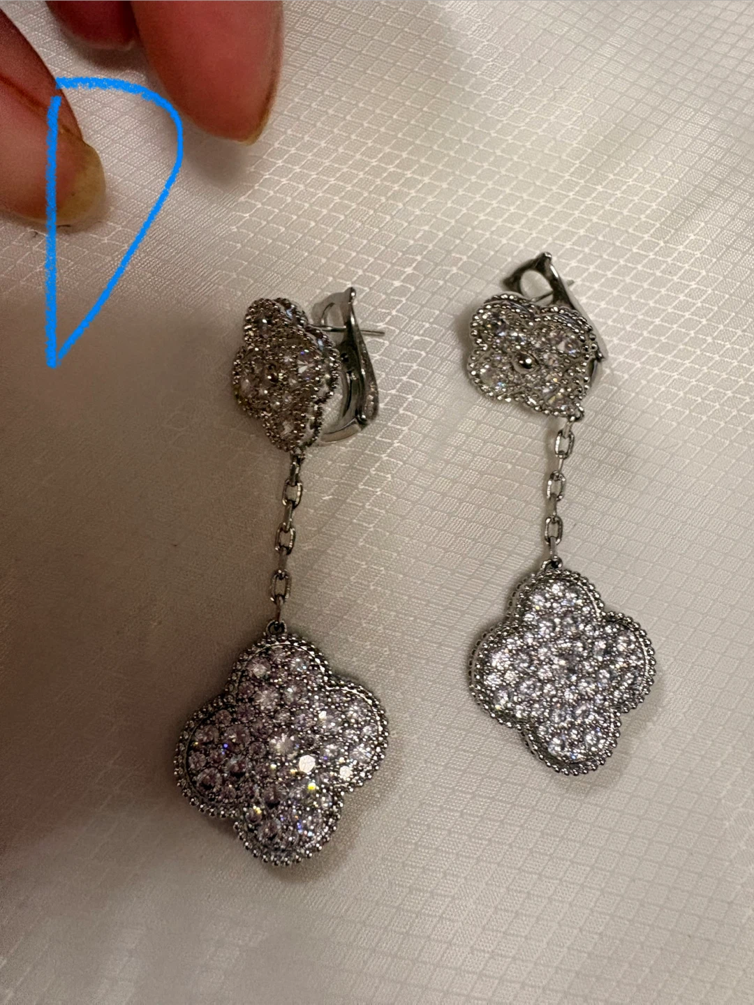 Gold Clover Earrings with Mother of Pearl - photo 4